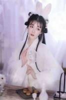 爆笑！綁攻略系統(tǒng)后穿進頂流男團